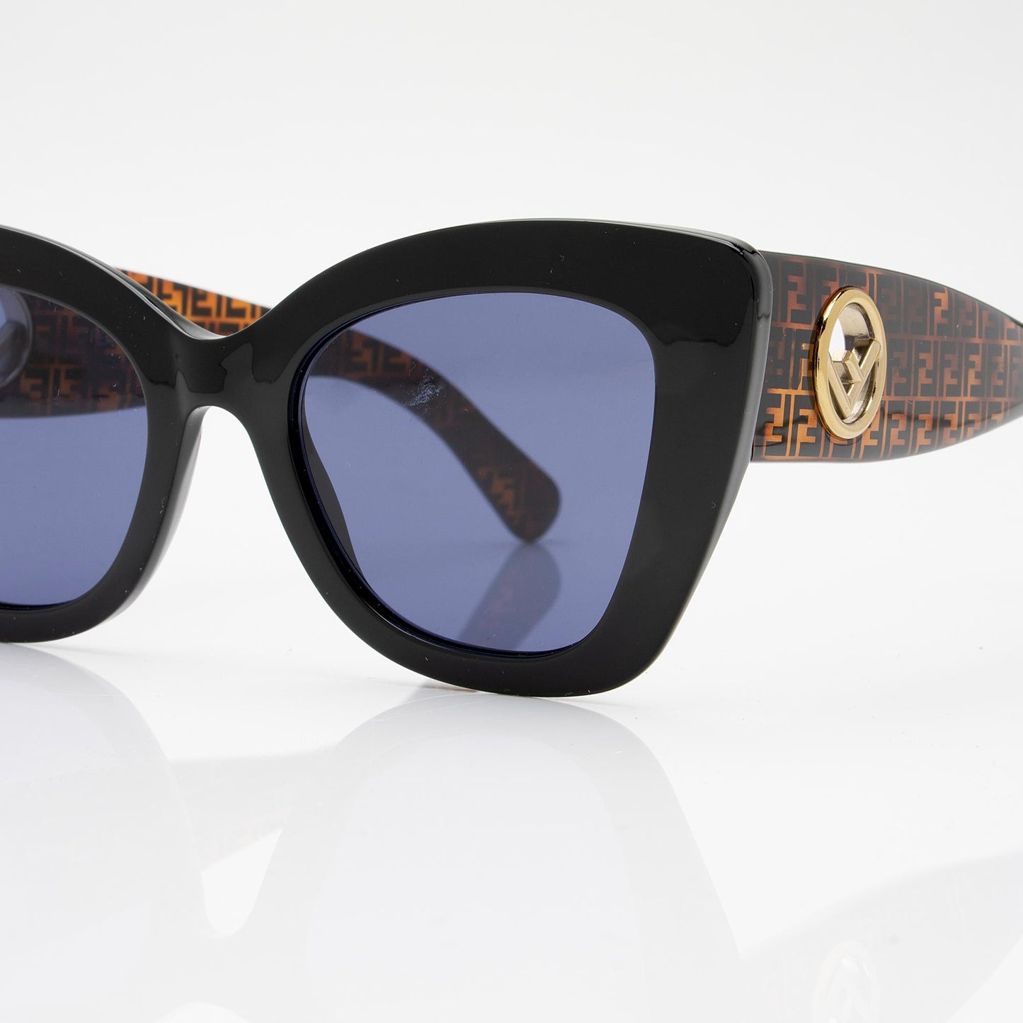 Luxury FendiF is Luxury FendiCat Eye Sunglasses (SHF-MGKj4I)