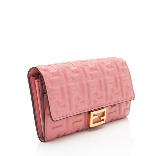 Luxury FendiFF Embossed Calfskin Continental Wallet (SHF-NFEUfq)