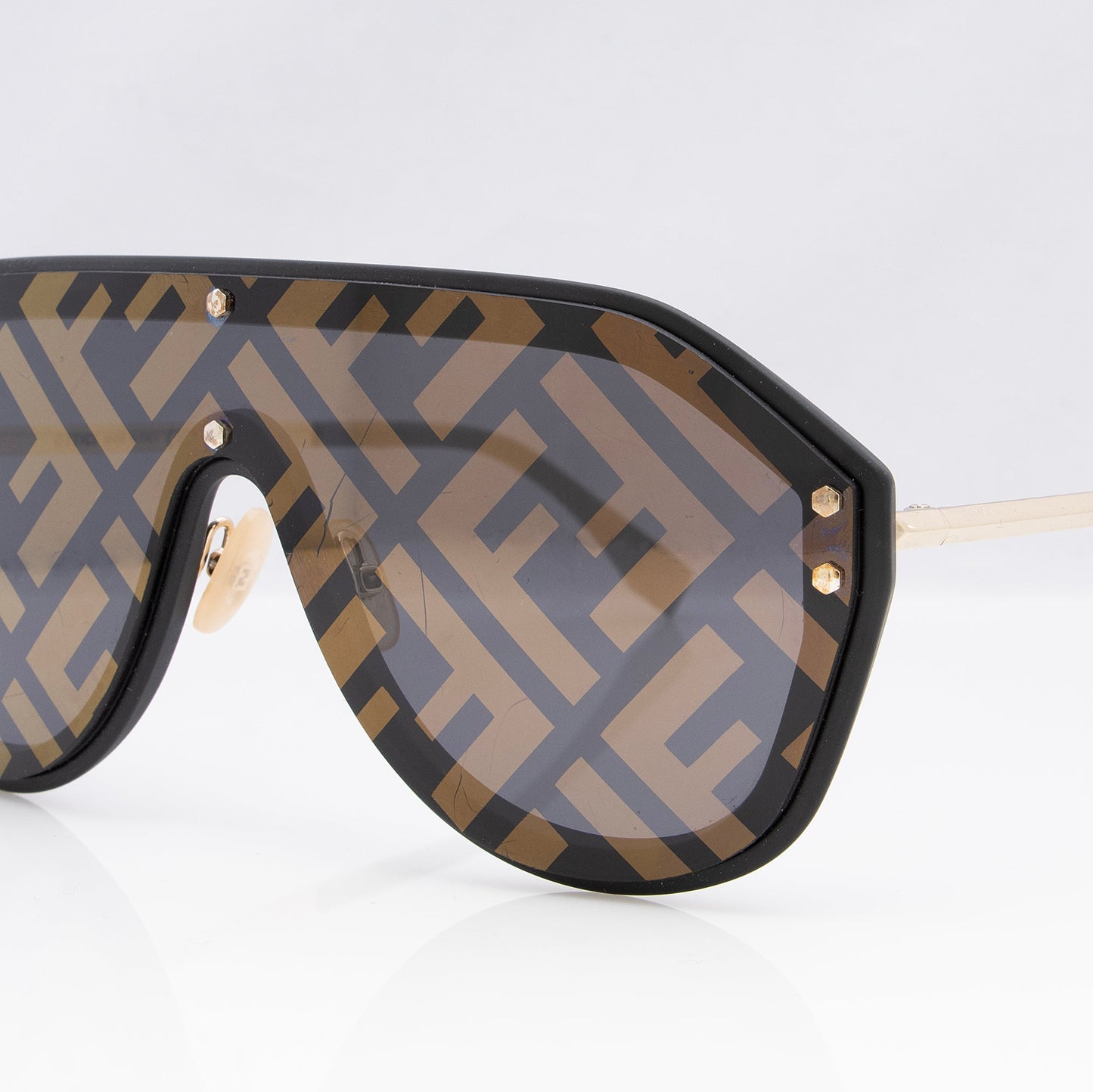 Luxury FendiFF Fabulous Shield Sunglasses (SHF-23228)