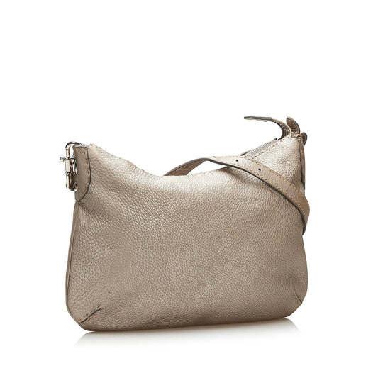 Luxury FendiLeather Crossbody Bag (SHG-35431)