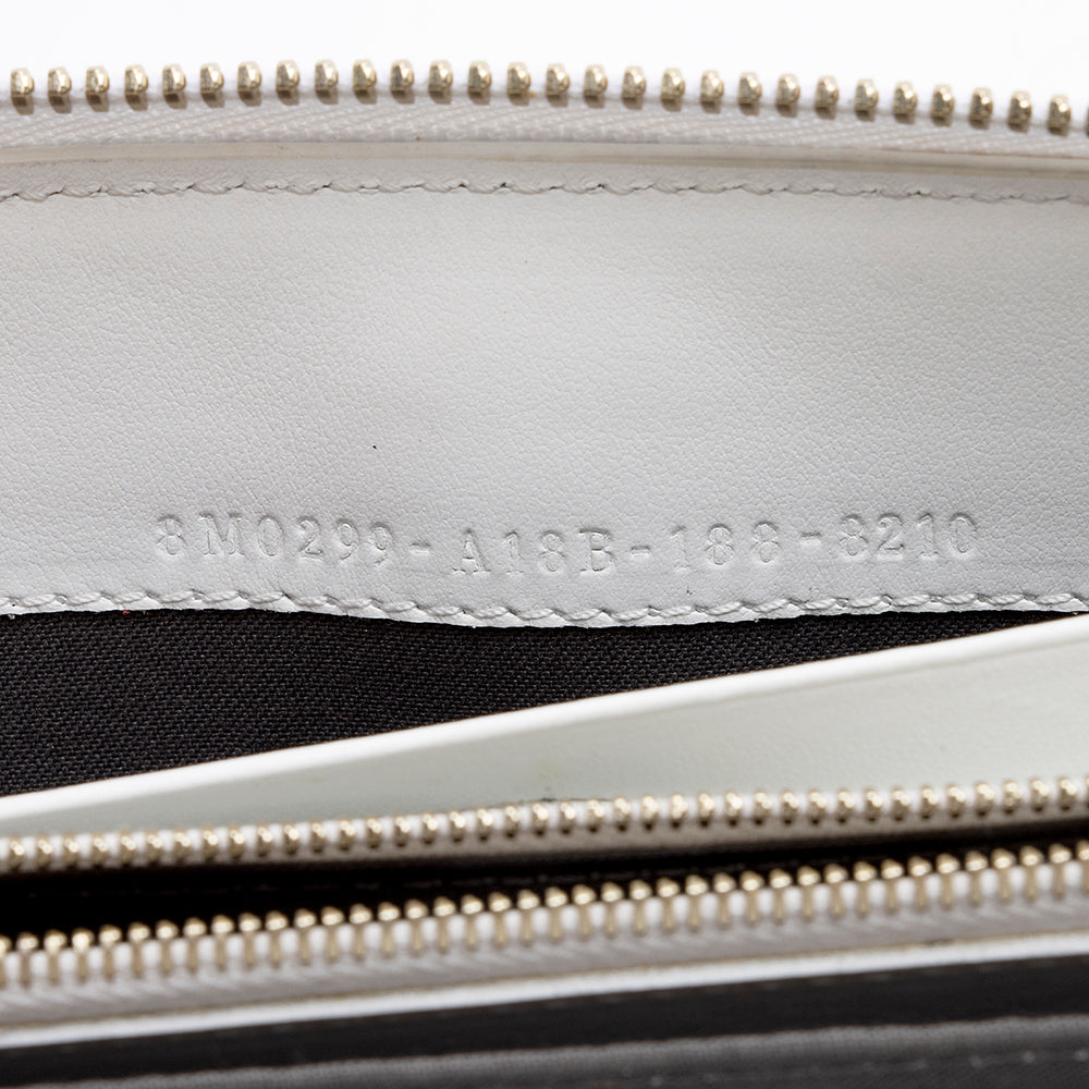 Luxury FendiLeather F is Luxury FendiZip Around Wallet (SHF-21647)