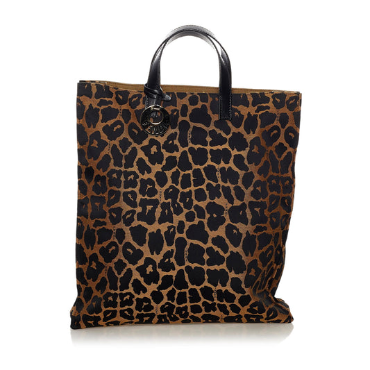 Luxury FendiLeopard Print Nylon Tote Bag (SHG-33837)