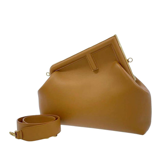 Luxury FendiMedium Luxury FendiFirst (SHG-Z2pGUt)