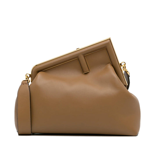 Luxury FendiMedium Luxury FendiFirst (SHG-0TbEaV)