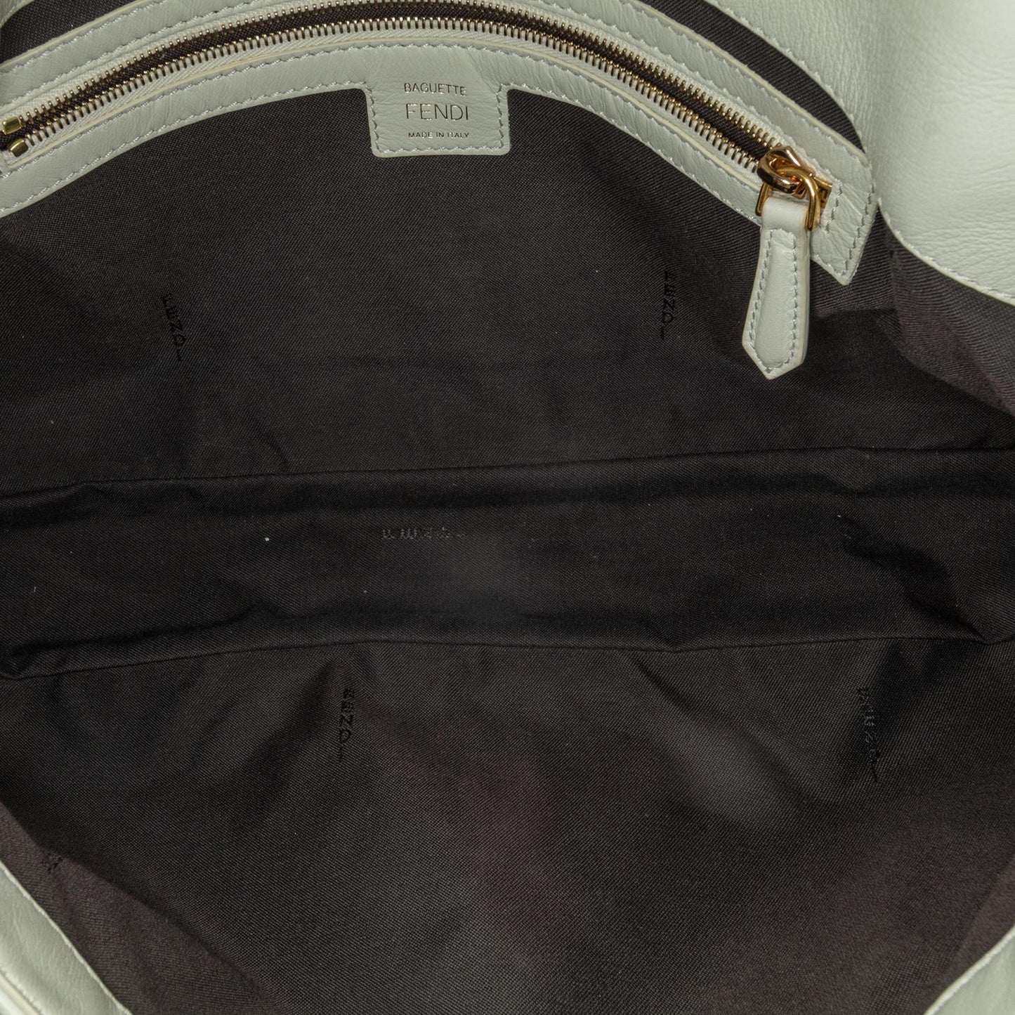 Luxury FendiMedium Leather Embossed FF Baguette Satchel (SHG-agyb4y)