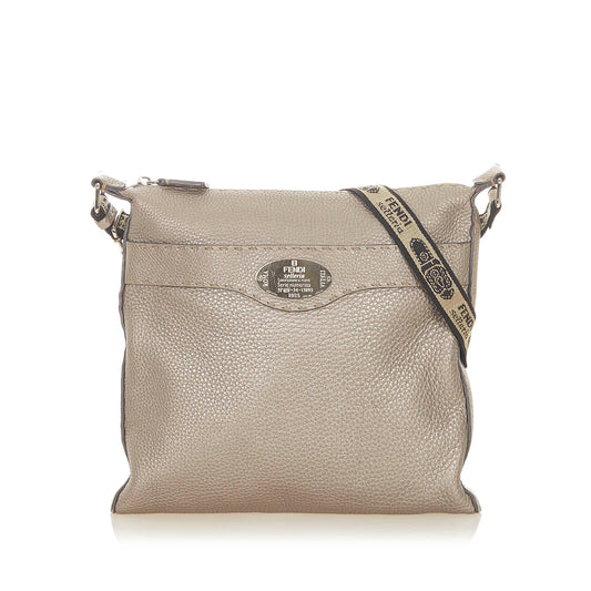 Luxury FendiSelleria Leather Crossbody Bag (SHG-32165)