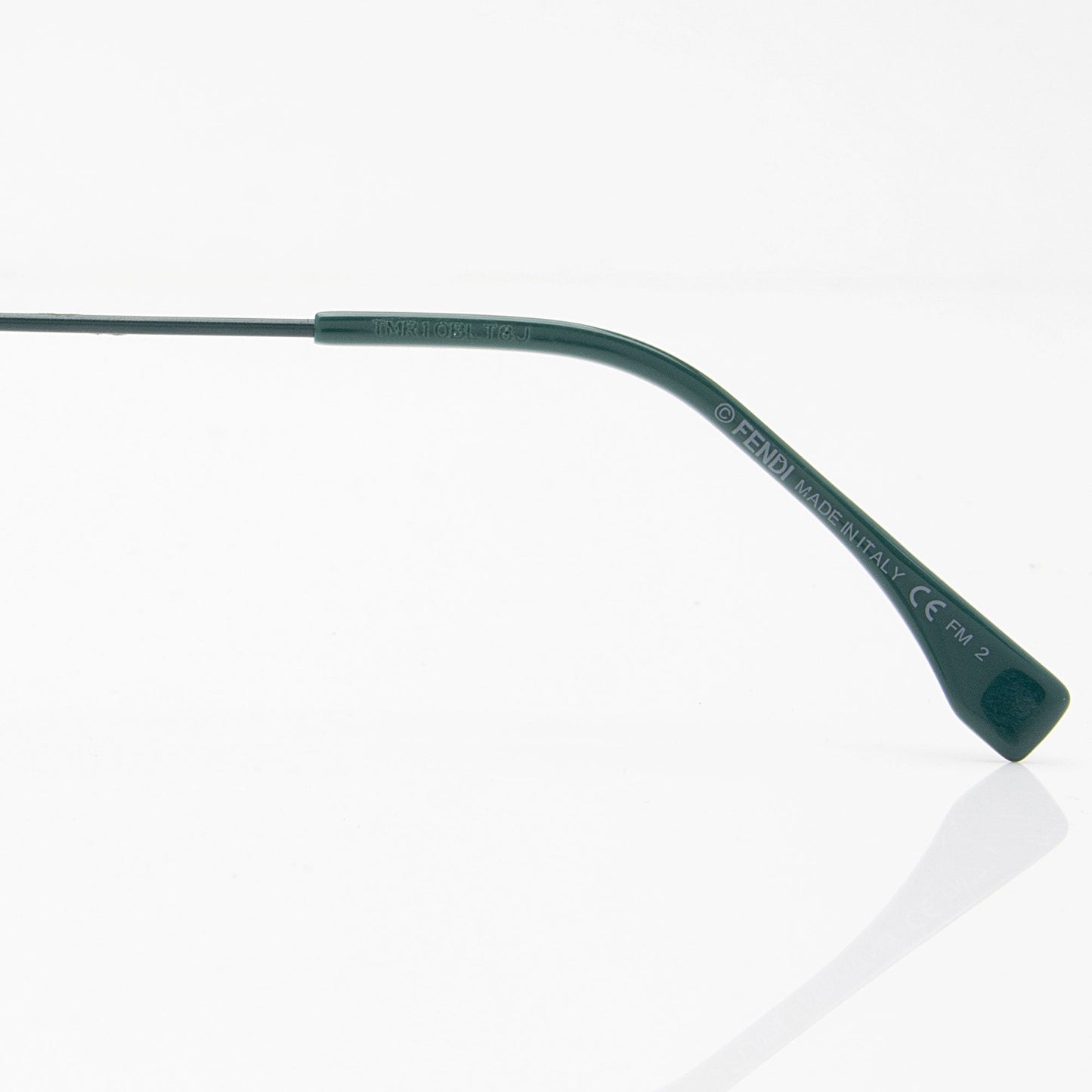 Luxury FendiStriped Round Sunglasses (SHF-c85ipa)