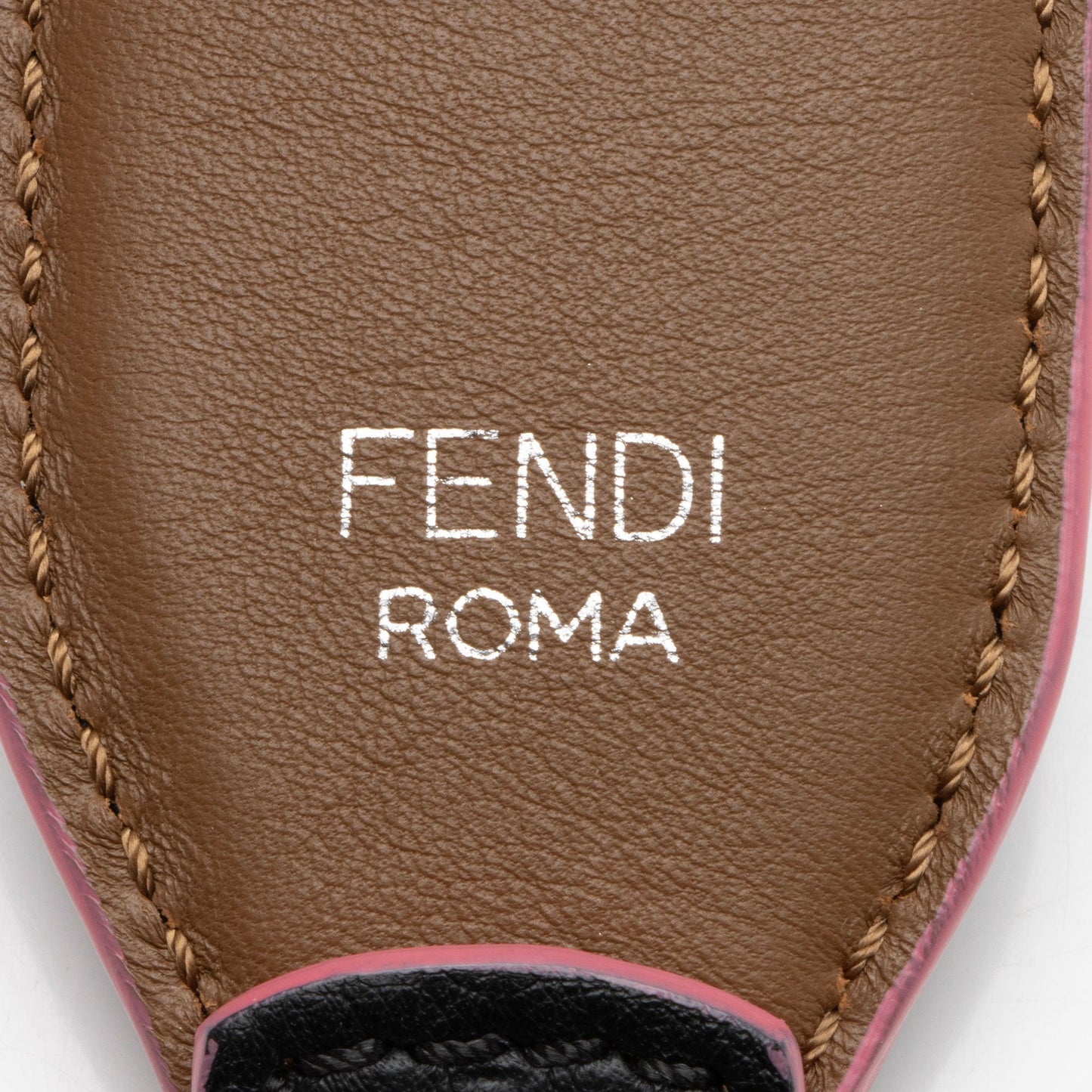 Luxury FendiStudded Leather Strap You Shoulder Strap (SHF-qFWerx)