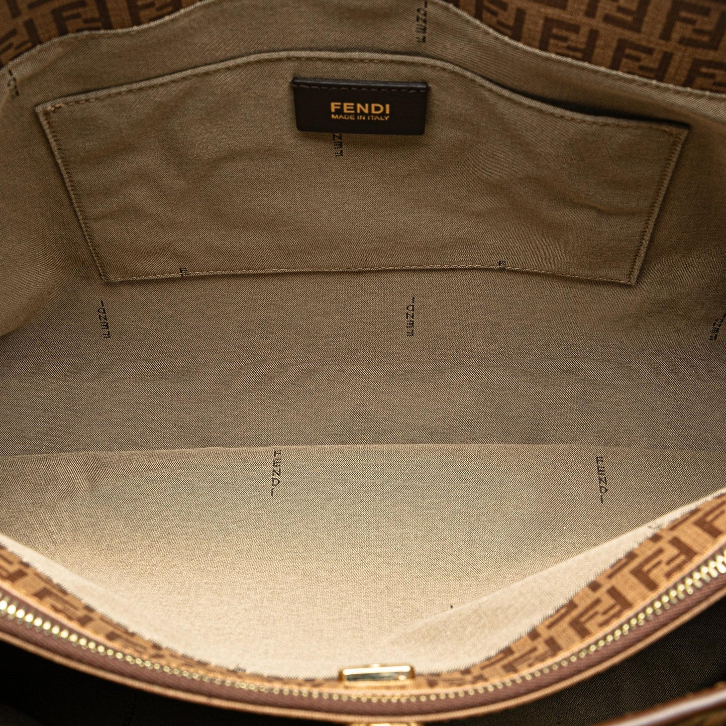Luxury FendiZucchino Spalmati Tote (SHG-vMOHAy)