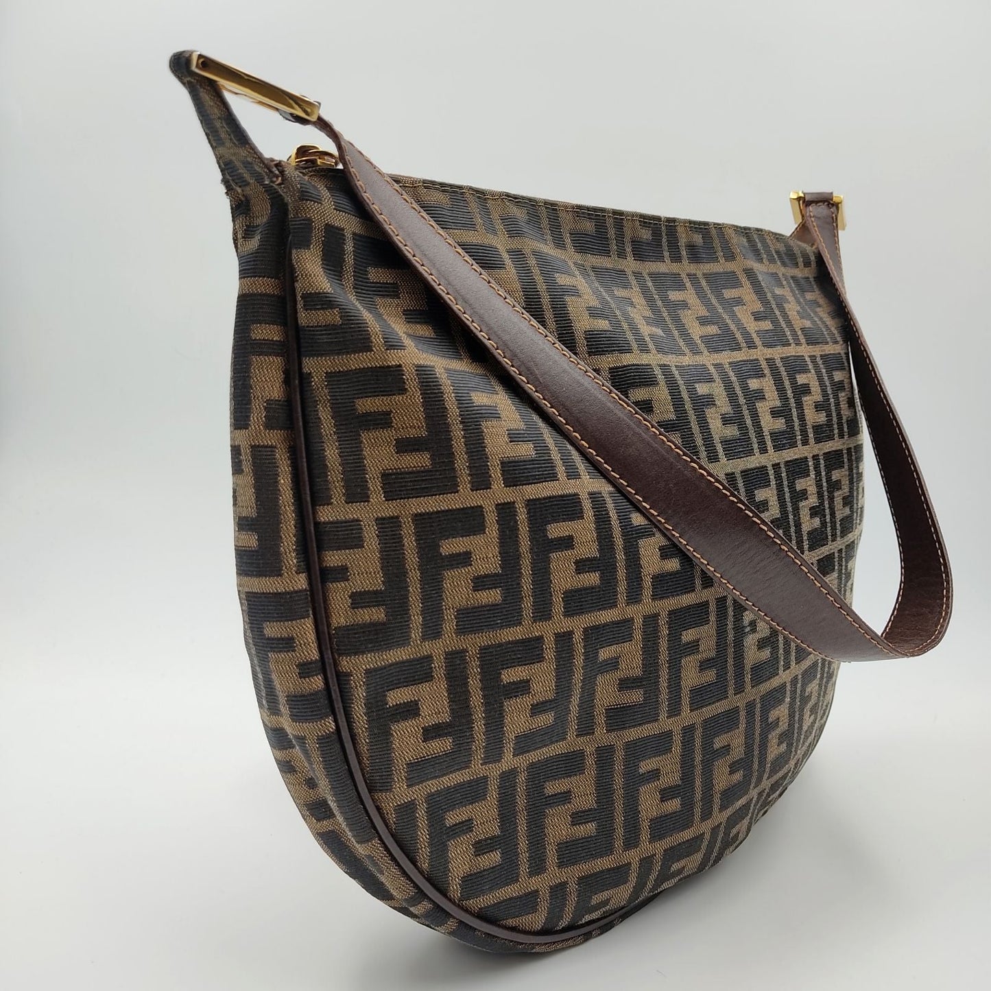 Luxury FendiLuxury Fendivintage Hobo shoulder bag in monogram canvas - '10s
