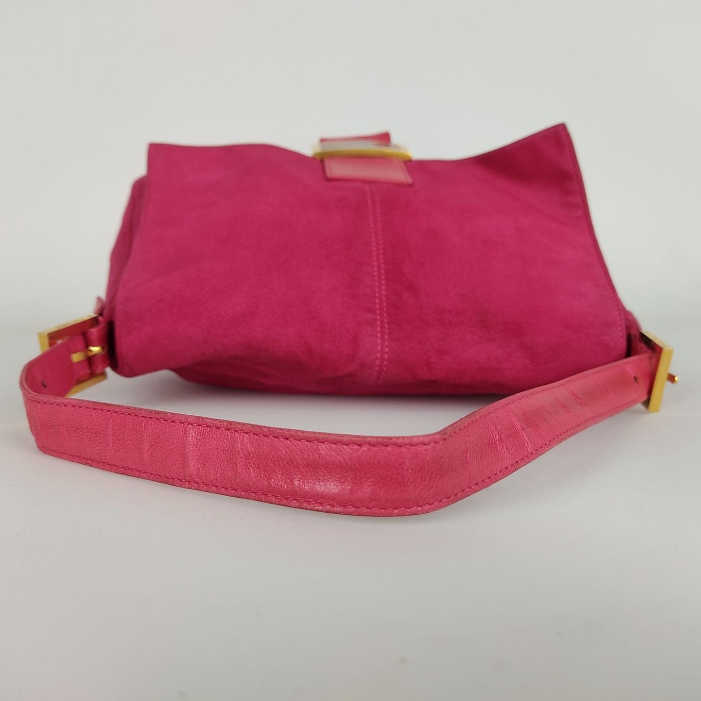 Luxury FendiLuxury Fendivintage Mama shoulder bag in fuchsia suede - '10s