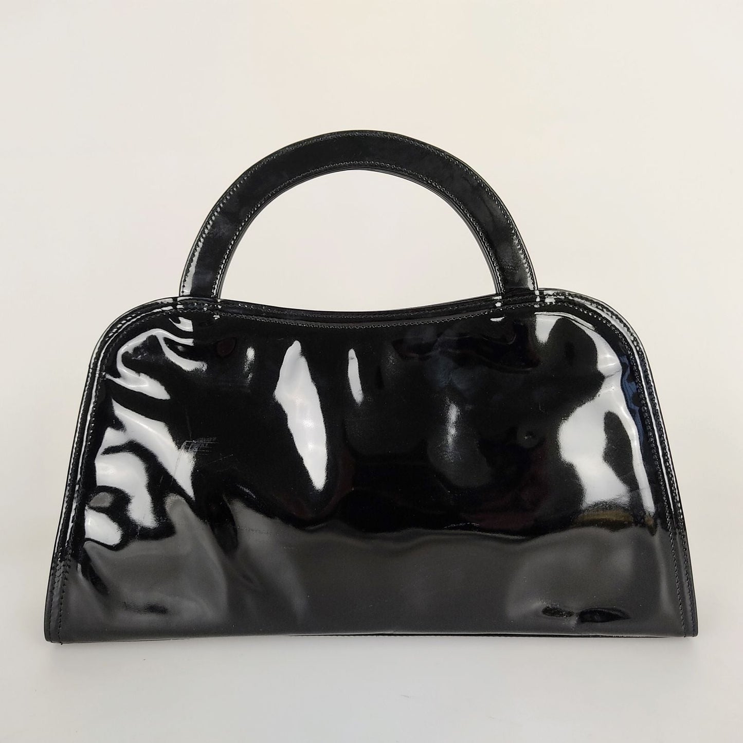 Luxury FendiLuxury Fendivintage handbag in black patent leather - '10s
