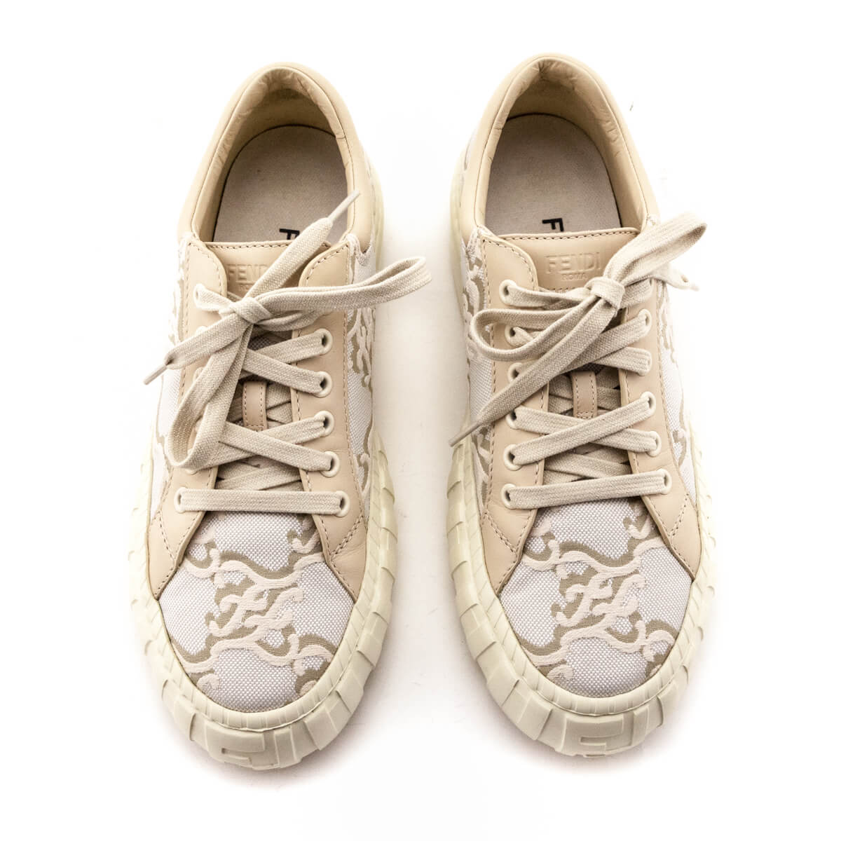 Luxury FendiWhite FF Karligraphy Low Top Sneakers Size US 9 | EU 39
