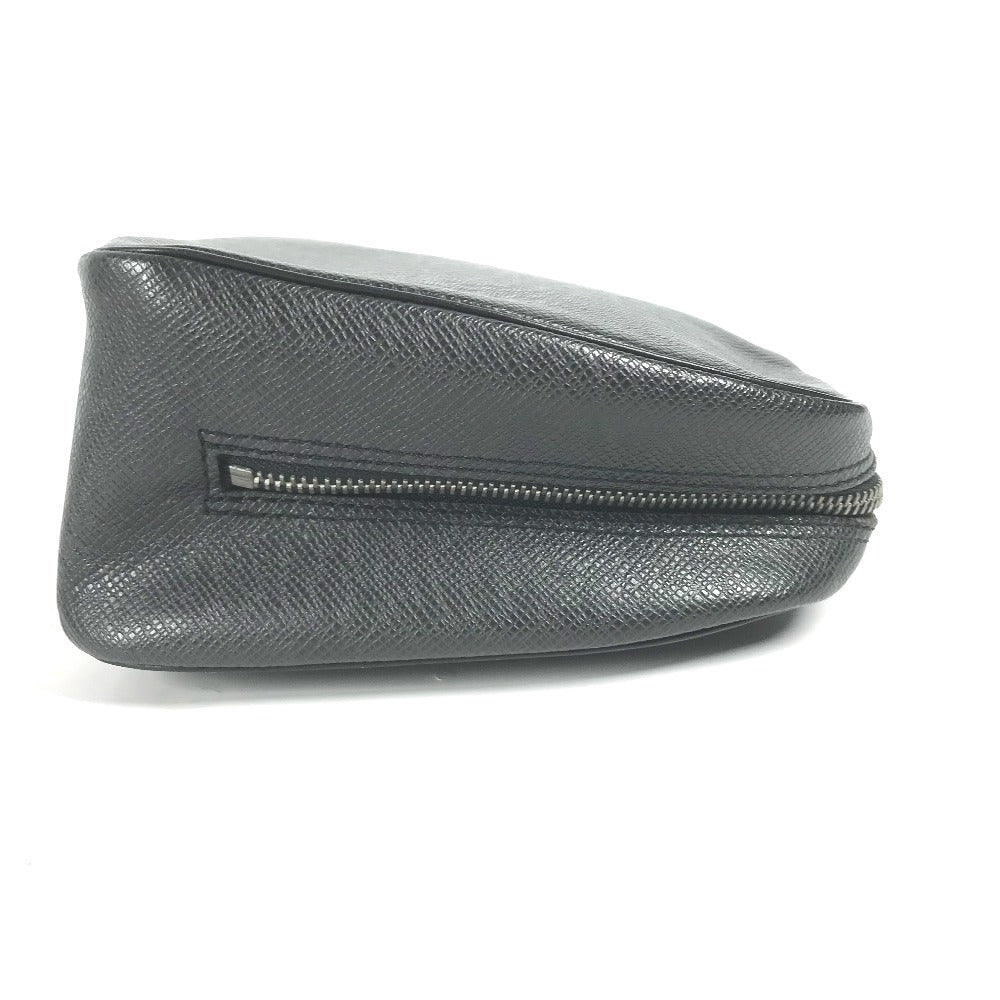 LOUIS VUITTON business bag M30212 Taiga Leather black Taiga Truth Cracking Tat GM mens