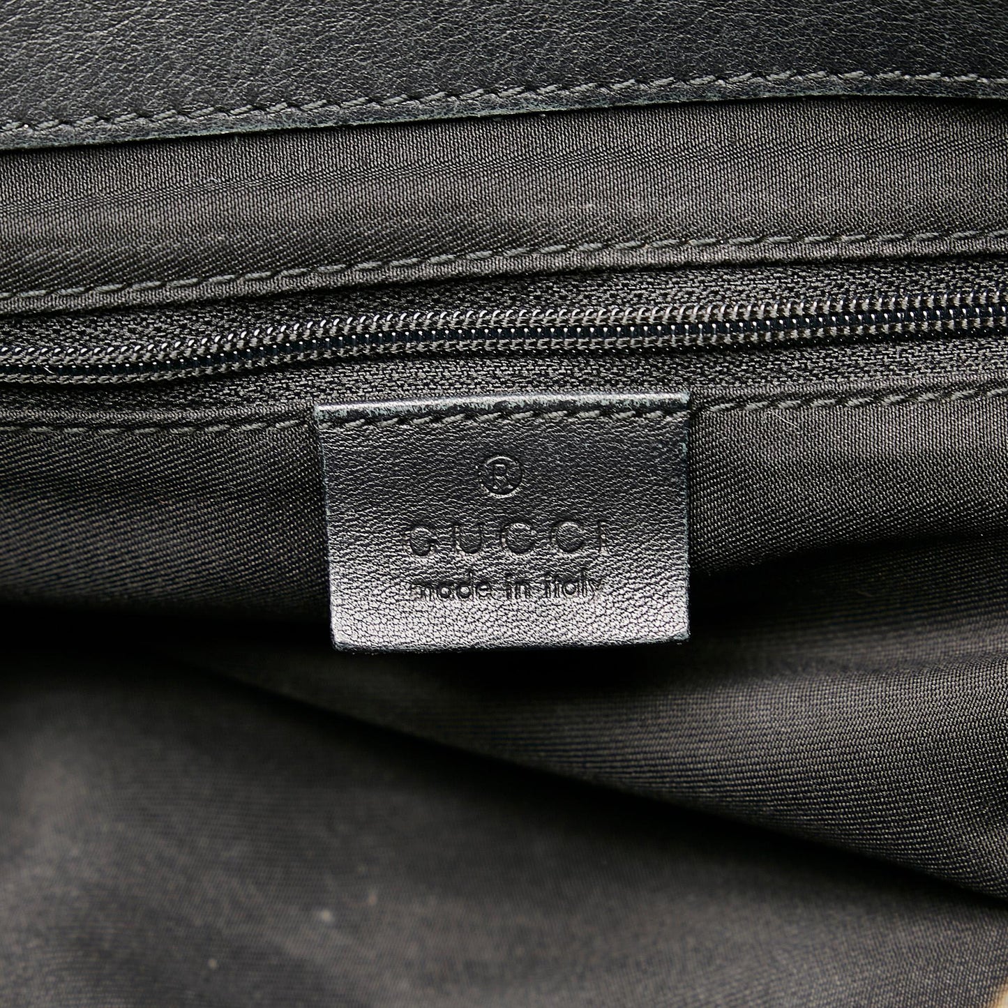 Gucci GG Canvas Abbey D-Ring Shoulder Bag (SHG-C7q6aL)