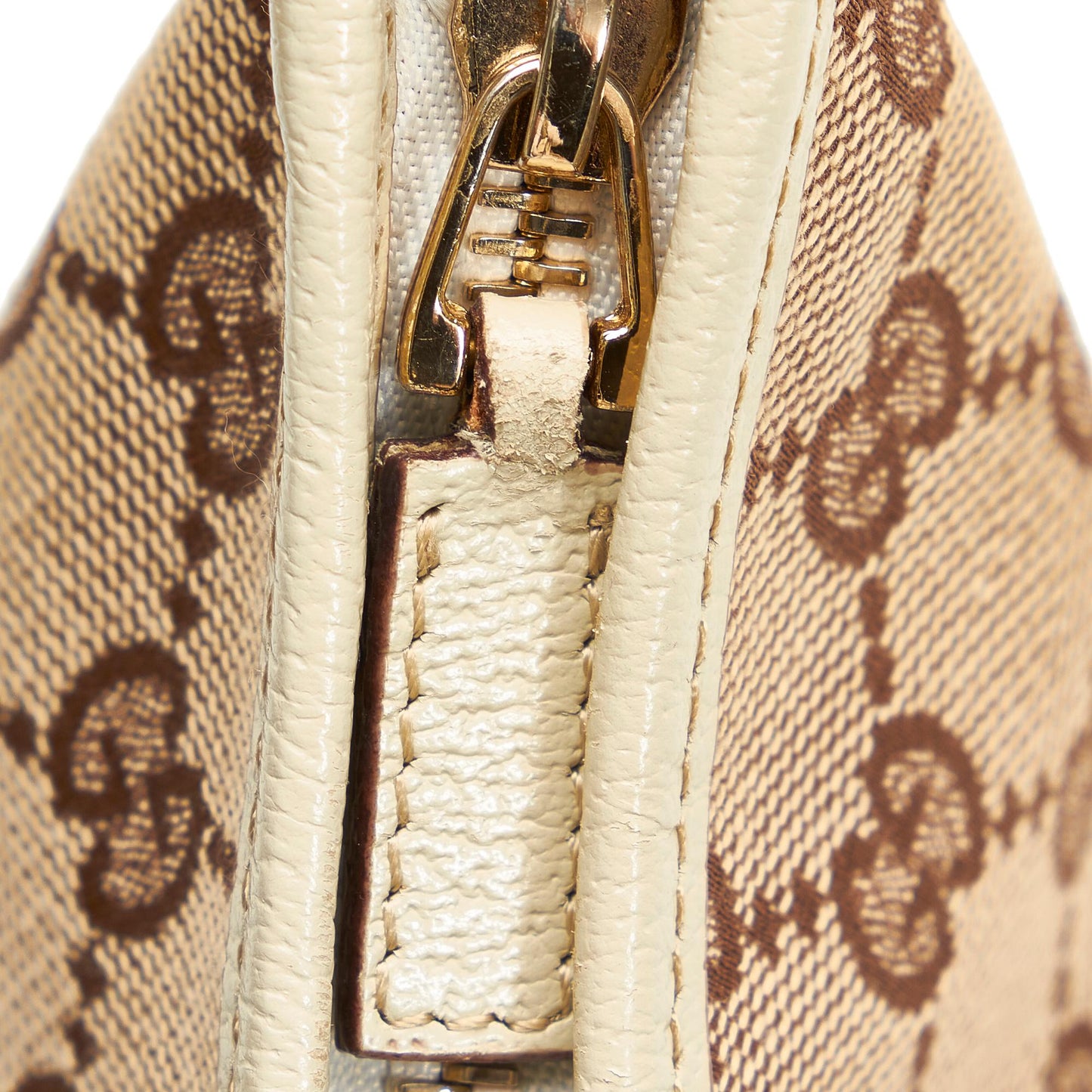 Gucci GG Canvas Abbey D-Ring Shoulder Bag (SHG-F1G55E)
