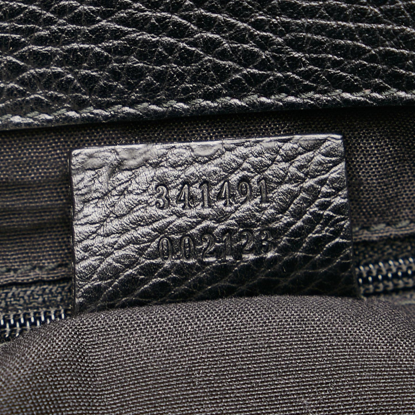 Gucci GG Canvas Abbey D-Ring Tote Bag (SHG-35028)
