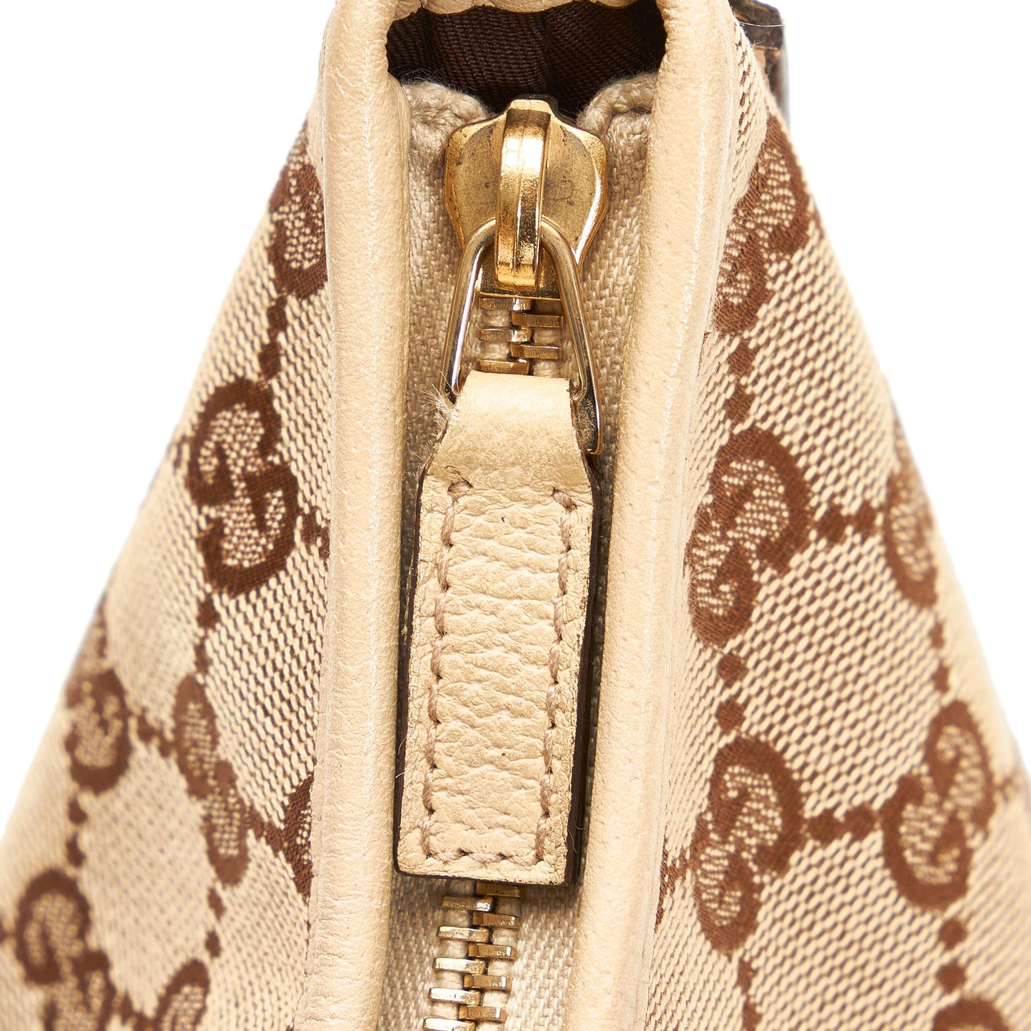 Gucci GG Canvas Abbey D-ring (SHG-lrh6iu)