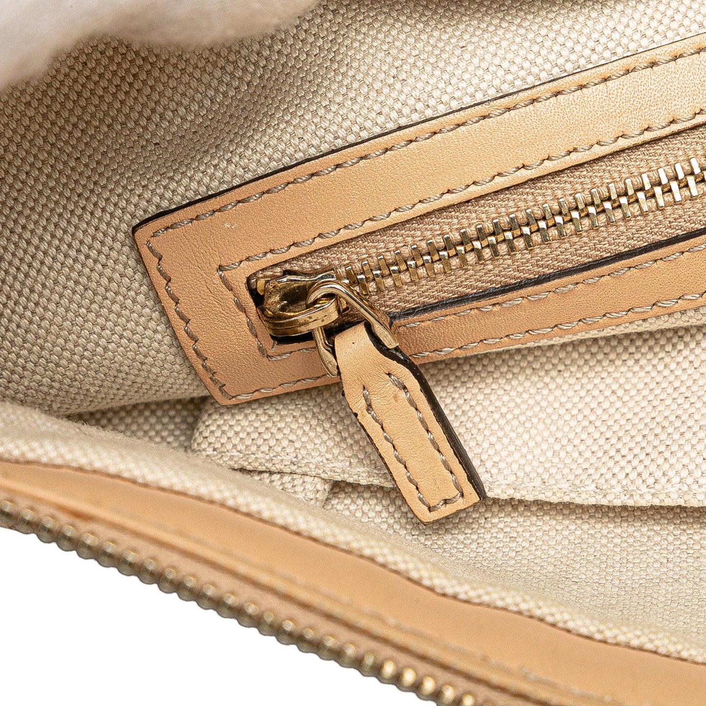 Gucci GG Canvas Lovely Crossbody
