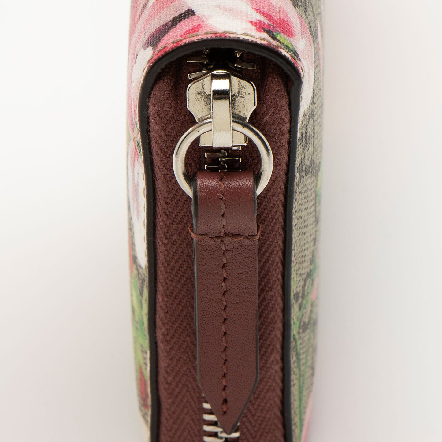 Gucci GG Supreme Blooms Zip Around Wallet