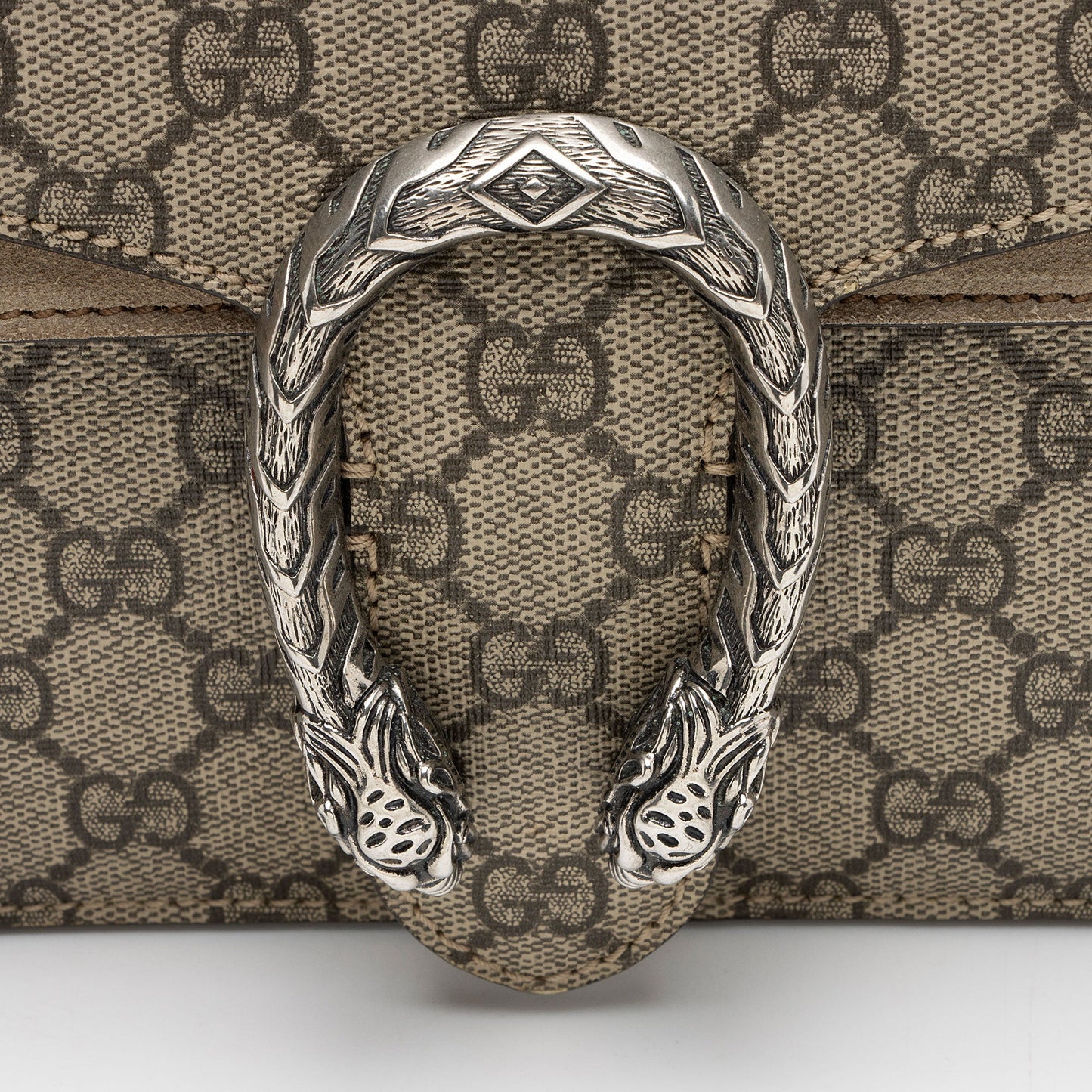 Gucci GG Supreme Dionysus Medium Shoulder Bag