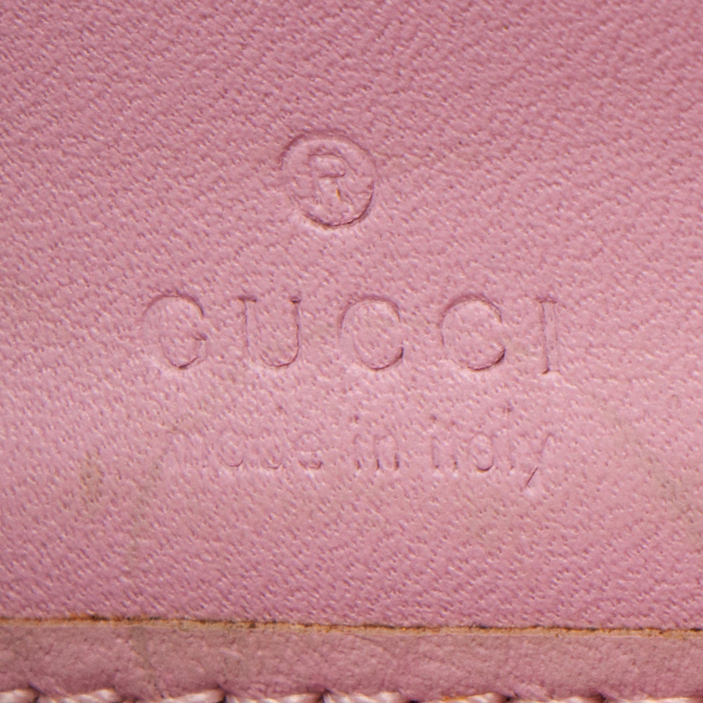 Gucci GG Supreme Strawberry Zip Around Wallet