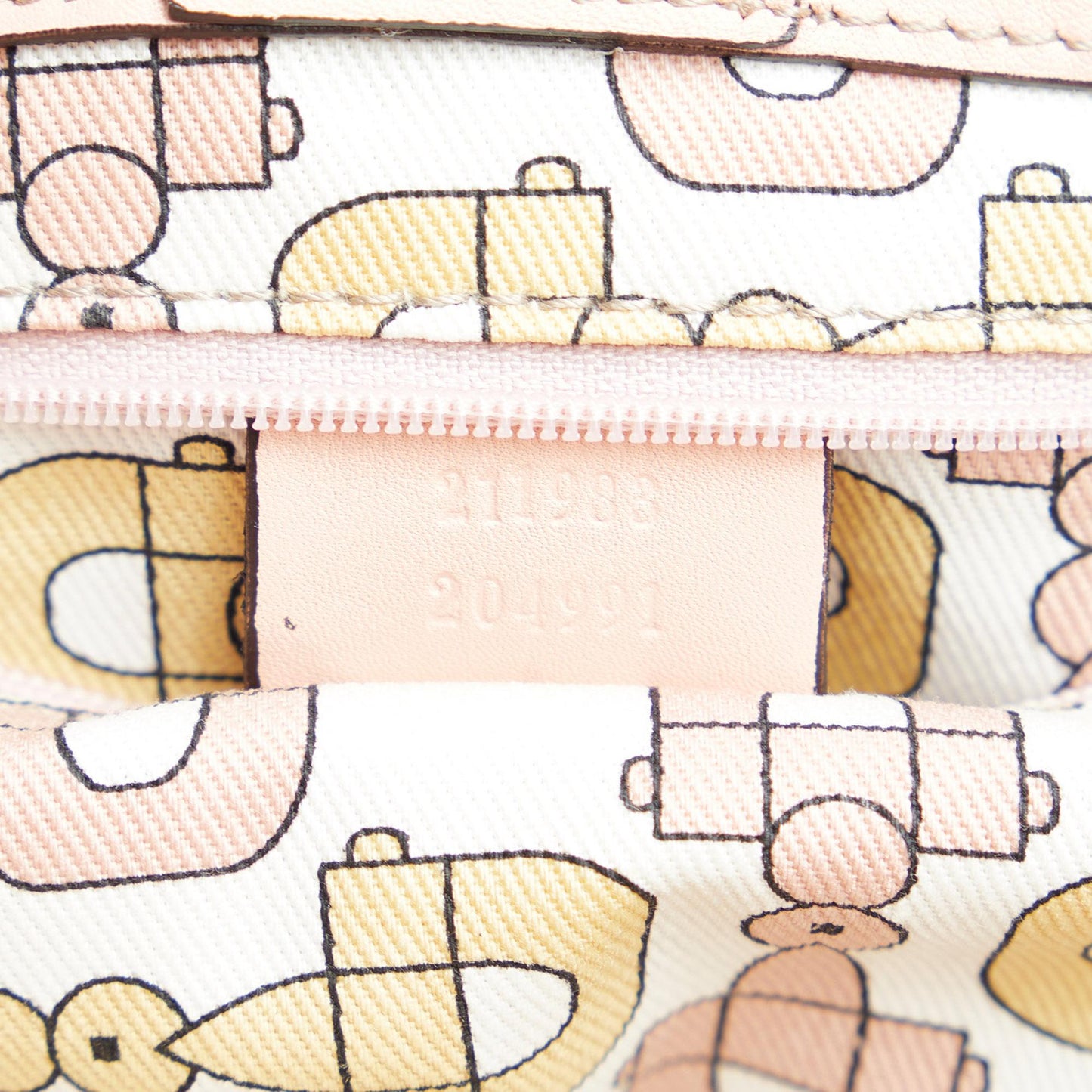 Gucci Guccissima Abbey D-Ring Shoulder Bag (SHG-MoSqTJ)