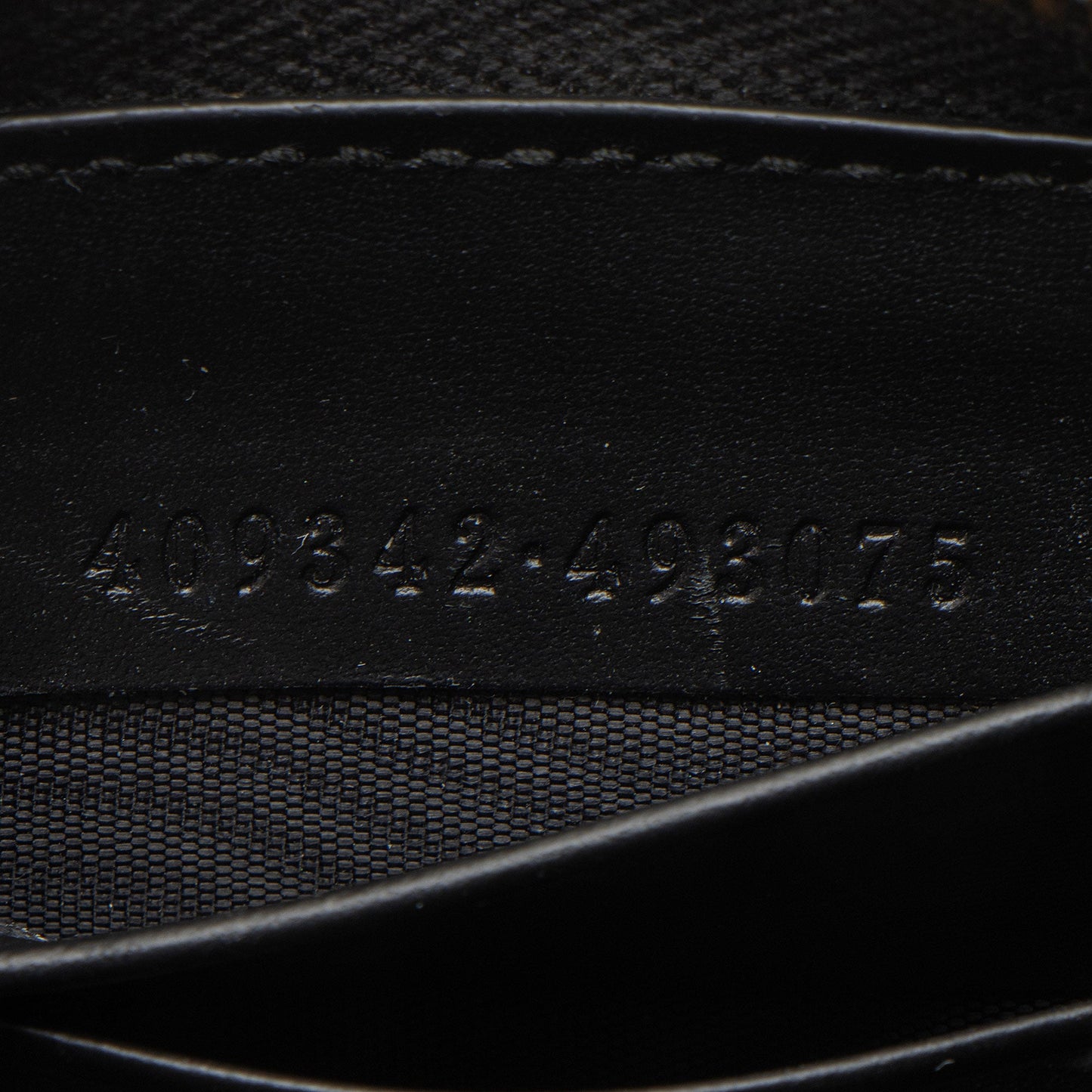 Gucci Guccissima Leather Signature Zip Around Wallet