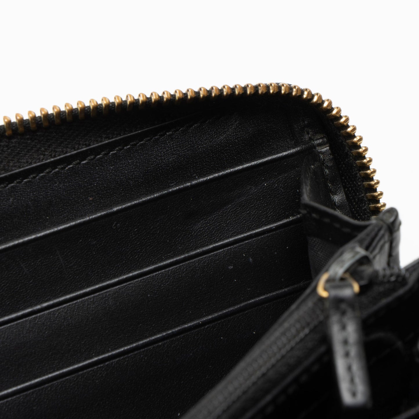 Gucci Guccissima Leather Signature Zip Around Wallet