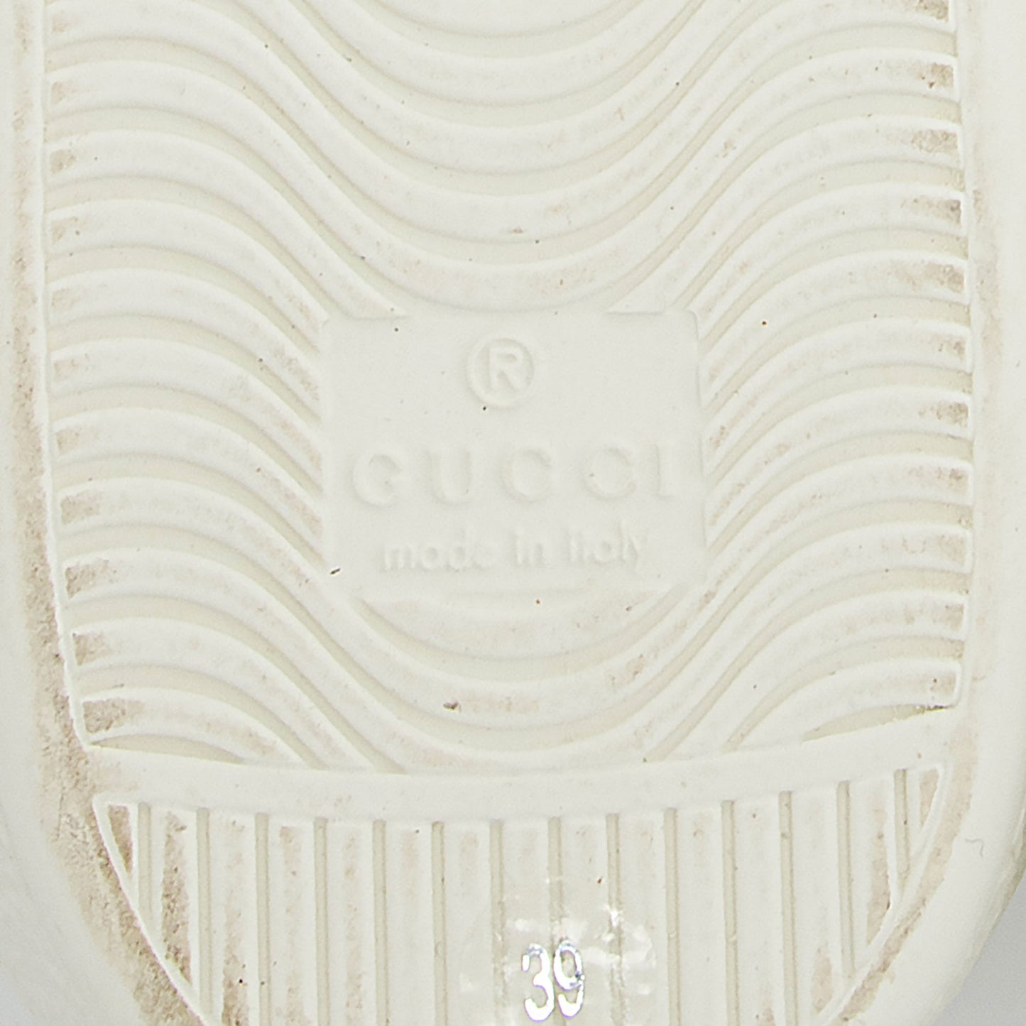 Gucci Leather Bee Ace Sneakers - Size 9 / 39