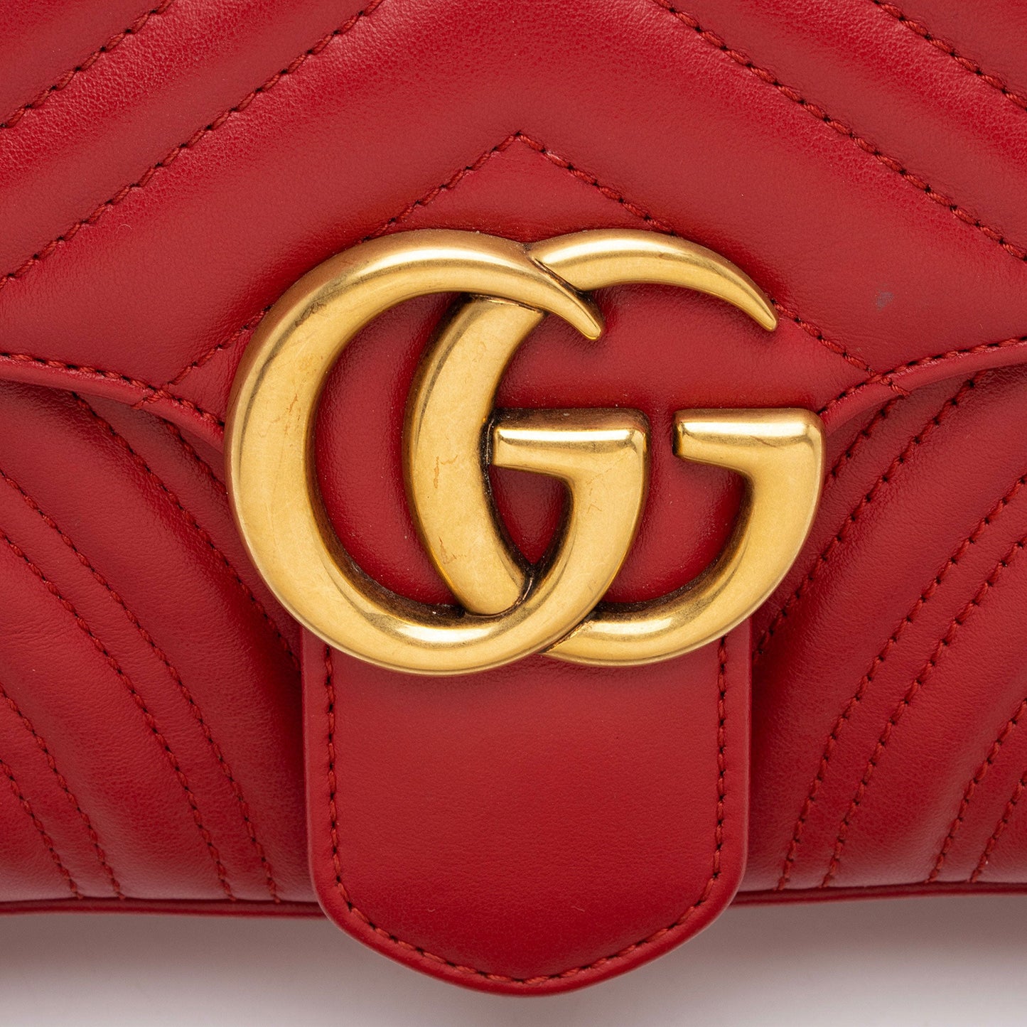 Gucci Matelasse Leather GG Marmont Medium Flap Bag