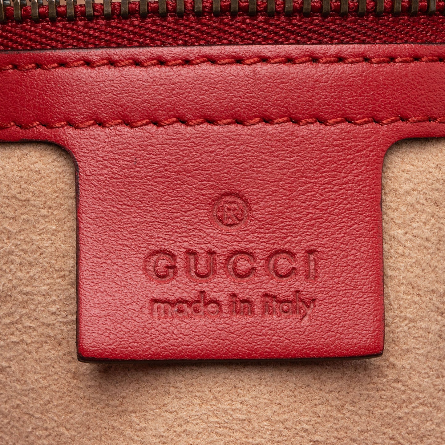 Gucci Matelasse Leather GG Marmont Medium Flap Bag