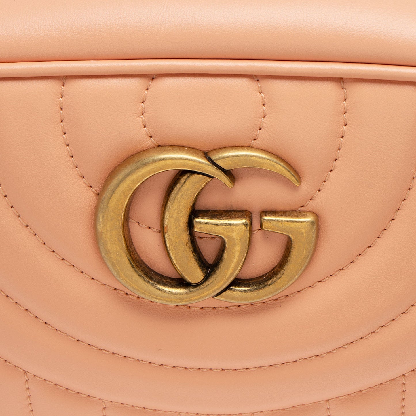 Gucci Matelasse Leather GG Marmont Vertical Ring Small Camera Bag