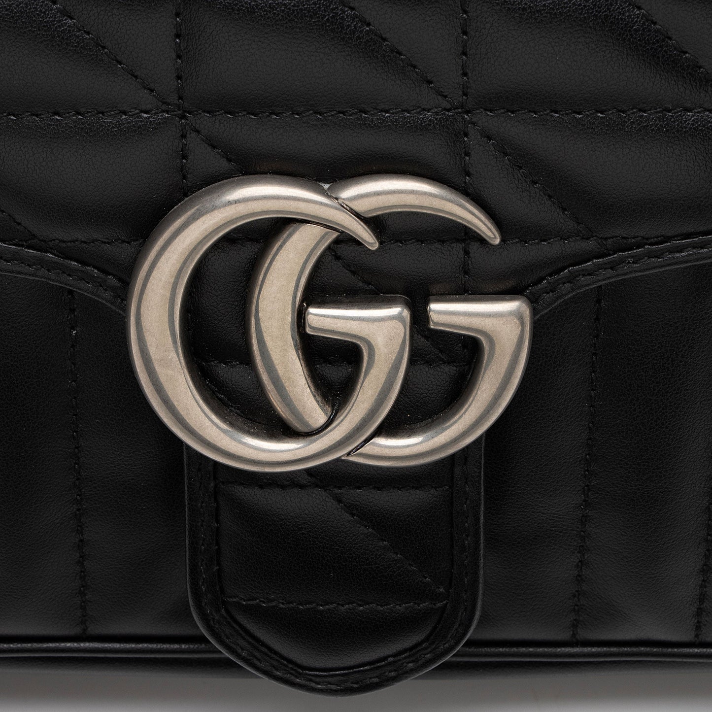 Gucci Mixed Matelasse Leather GG Marmont Aria Medium Flap Bag