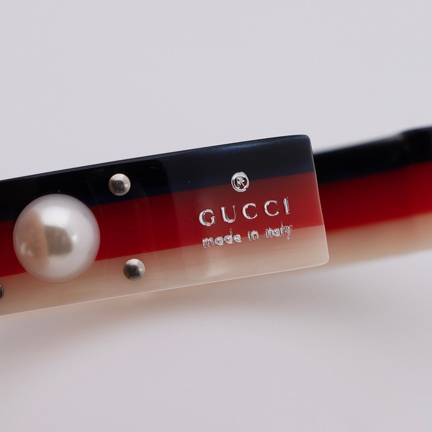 Gucci Resin Web Cuff Bracelet (SHF-E8d1X8)