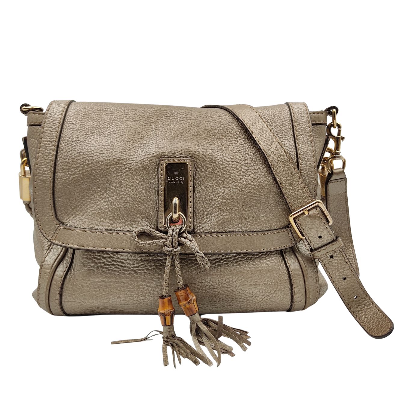 Luxury Gucci Bamboo shoulder bag in platinum leather