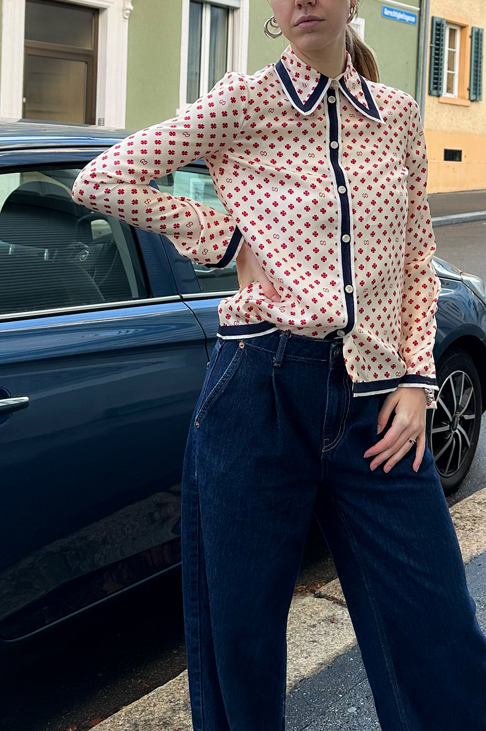Luxury Gucci Trending 2025 Shamrock Print Silk Shirt Ivory Red