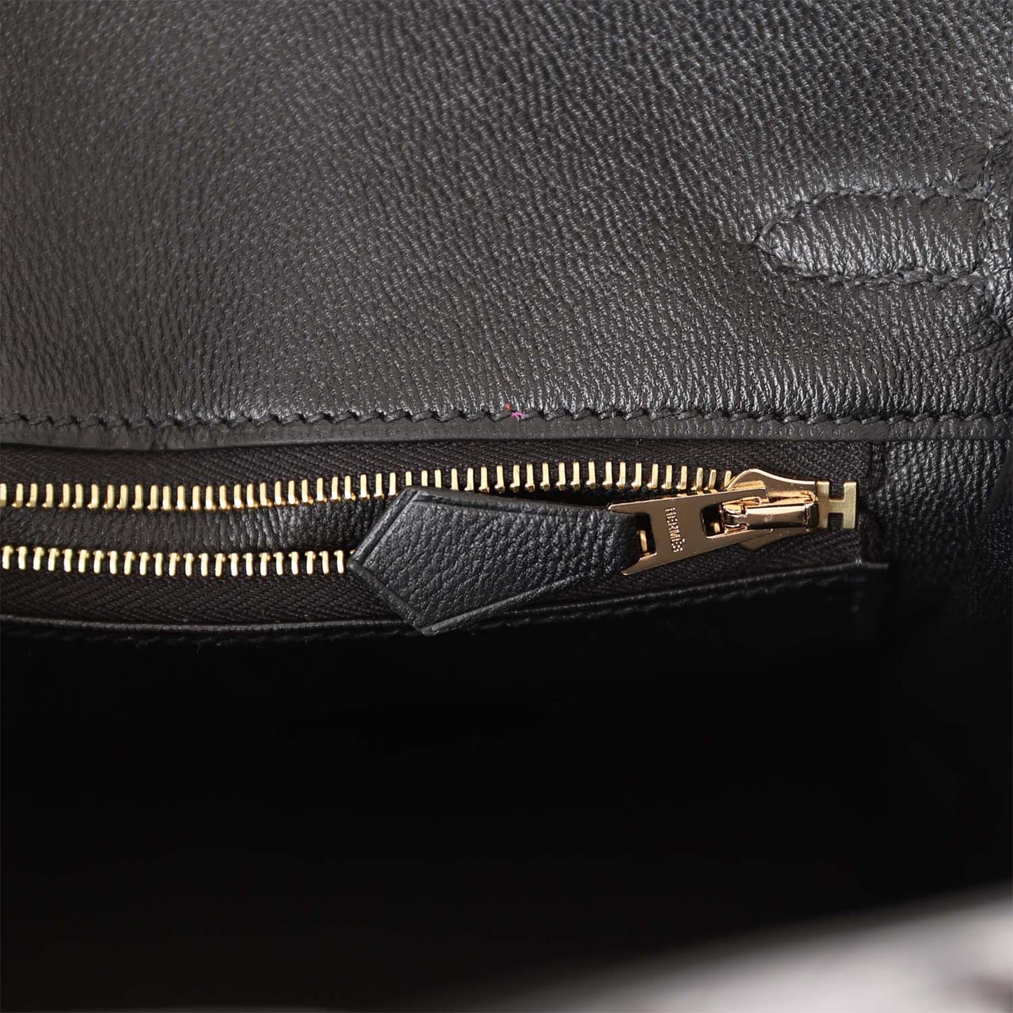 Luxury Hermes Birkin 25 Black Matte Porosus Crocodile Gold Hardware