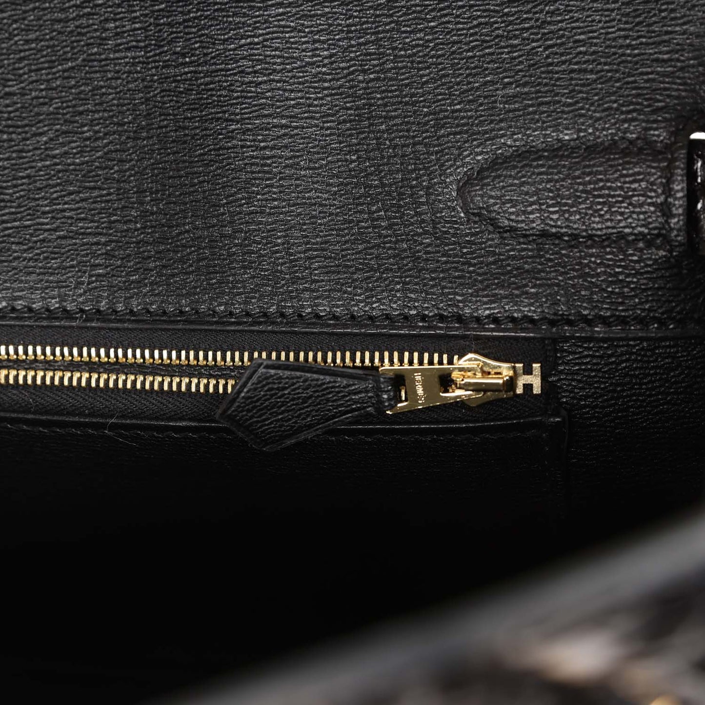 Luxury Hermes Birkin 30 Black Shiny Crocodile Porosus Gold Hardware