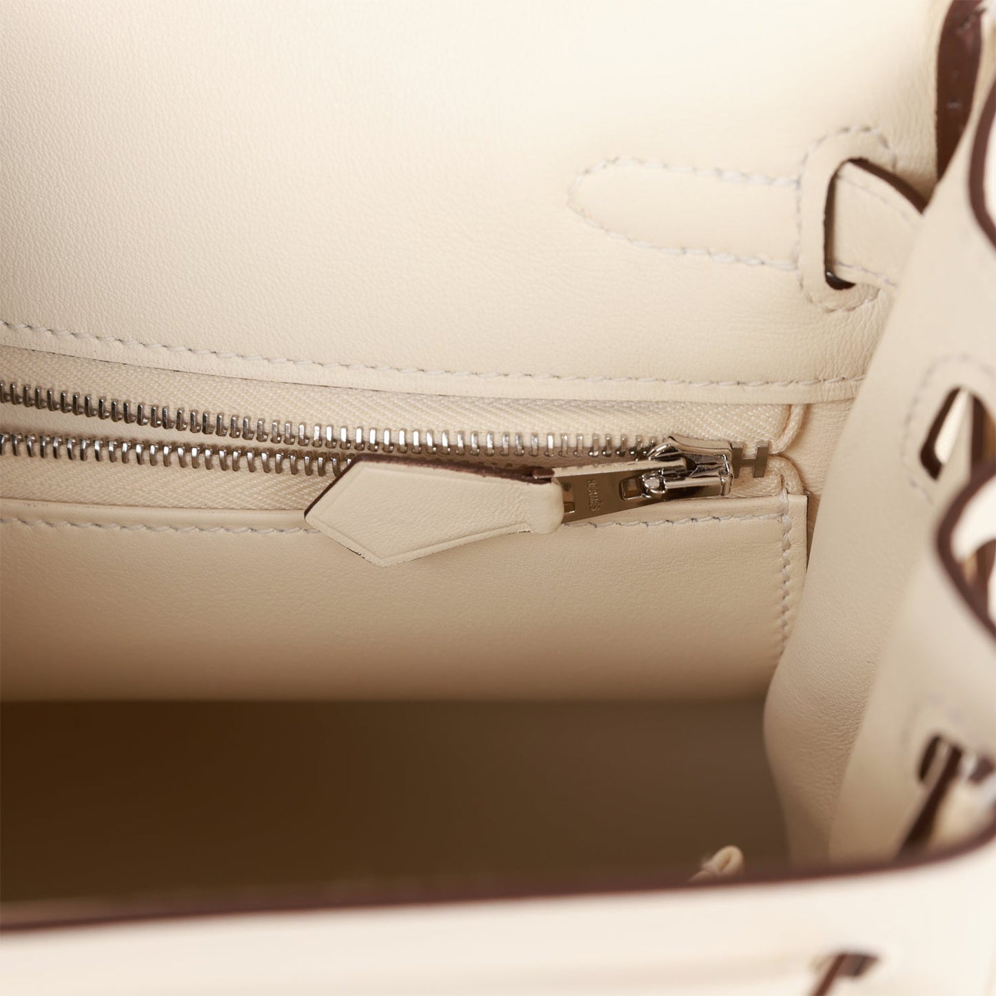 Luxury Hermes Kelly Retourne 25 In & Out Nata Swift Palladium Hardware