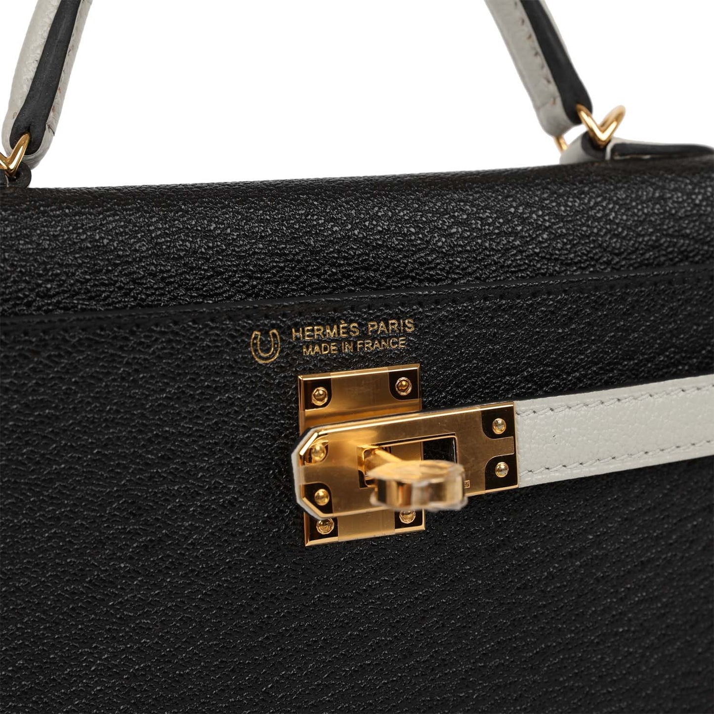 Luxury Hermes HSS Kelly Sellier 20 Black and Gris Perle Chevre Mysore Gold Hardware