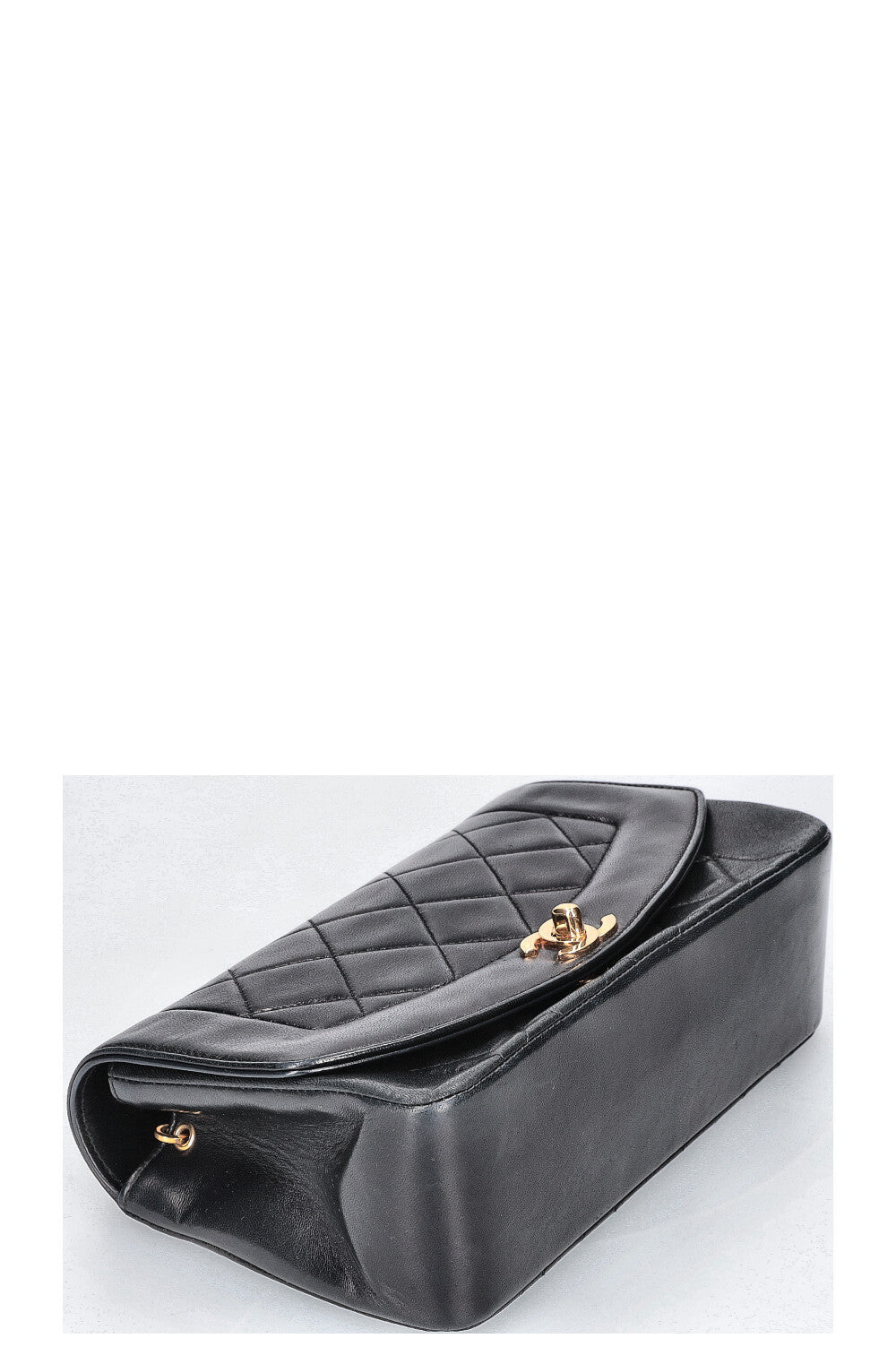 CHANEL Diana Bag Small
