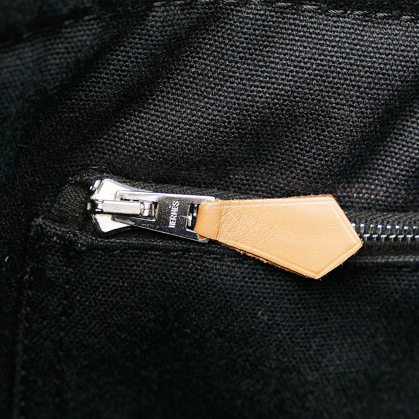 Luxury Hermes Fourre Tout MM (SHG-23896)