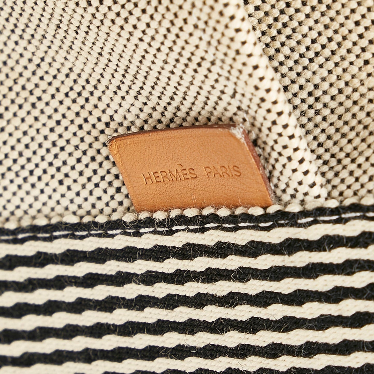 Luxury Hermes Fourre Tout MM (SHG-27644)
