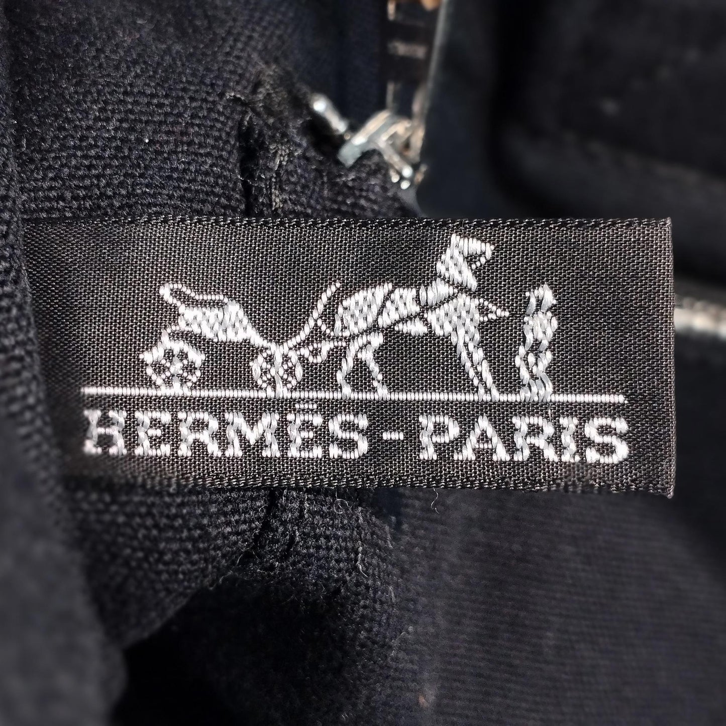 Luxury Hermes Fourre Tout PM (SHG-CmBsZ8)