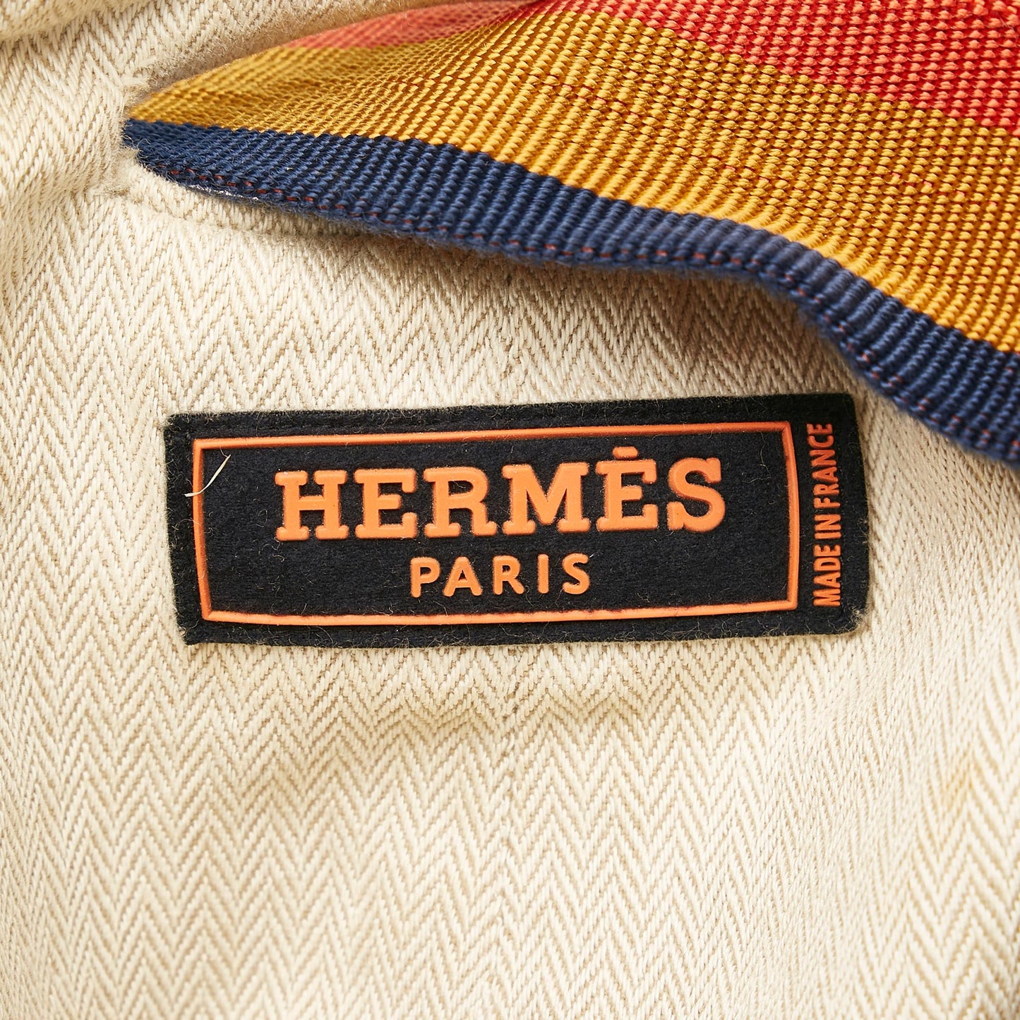Luxury Hermes Toile Chevron Cavalier Sling Bag (SHG-Qhlu50)