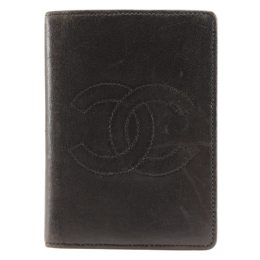 Chanel Leather Card Case Leather Business card case in New Condition