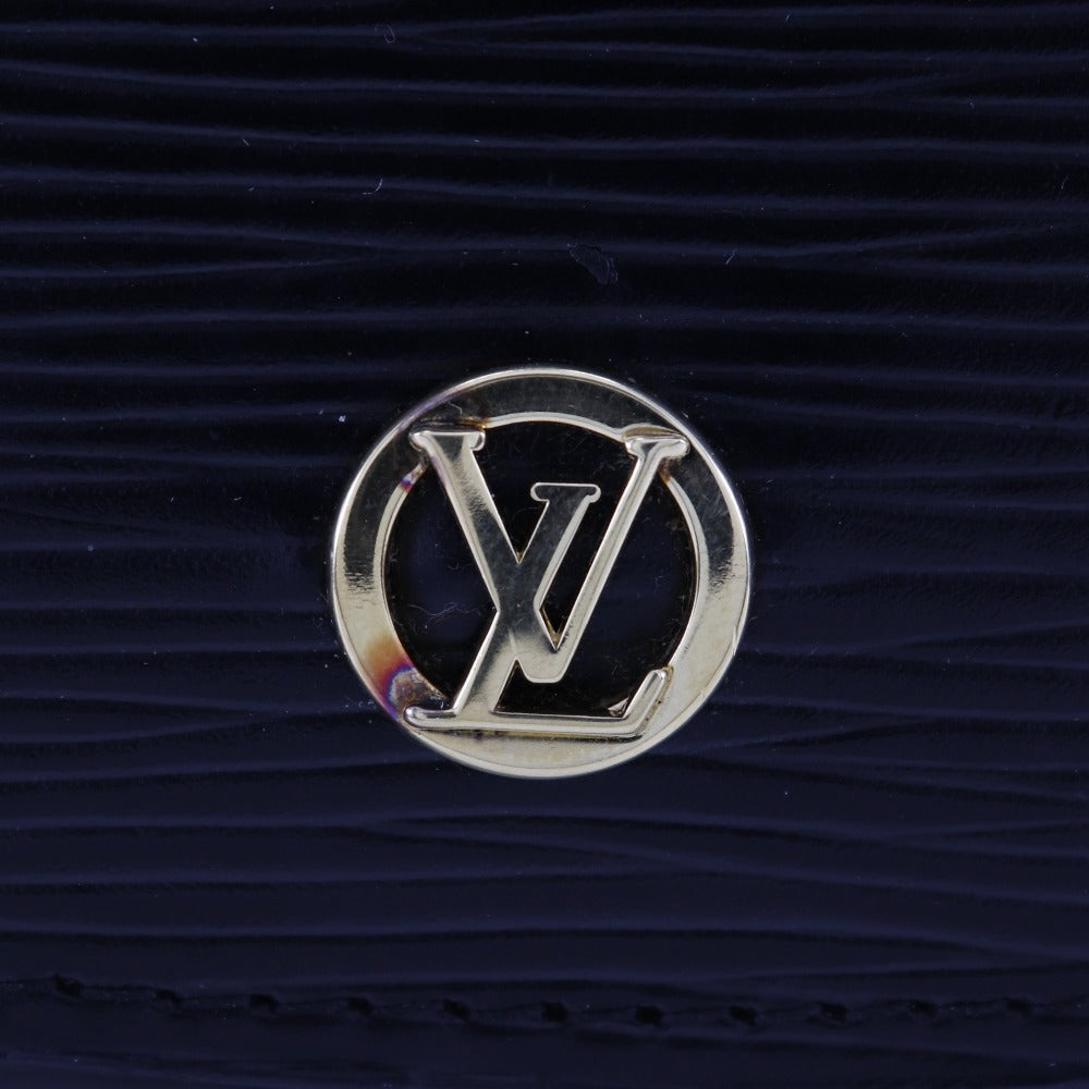 Louis Vuitton Montaigne 23 Clutch Bag M52662