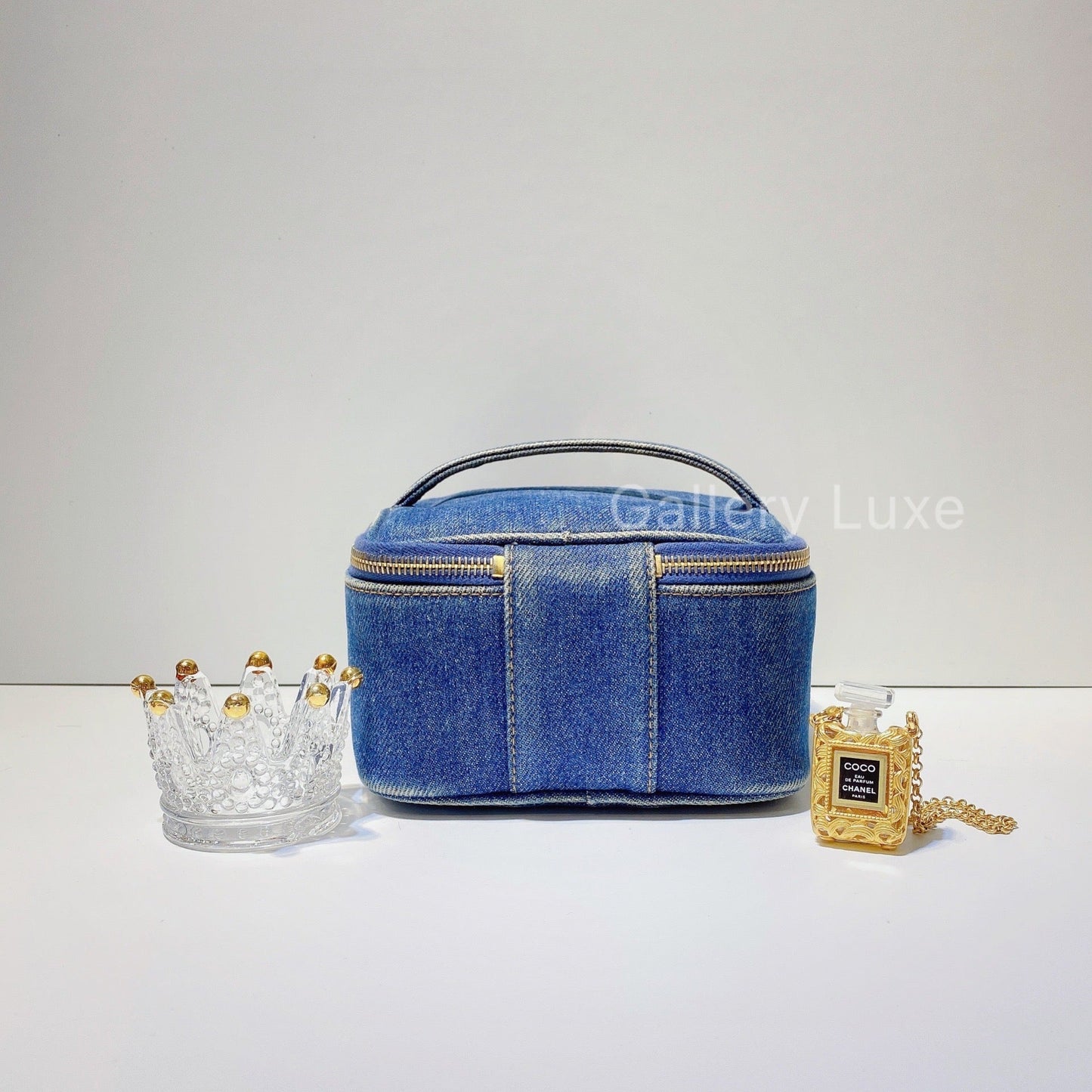 No.2796-Chanel Vintage Denim Small Vanity Box