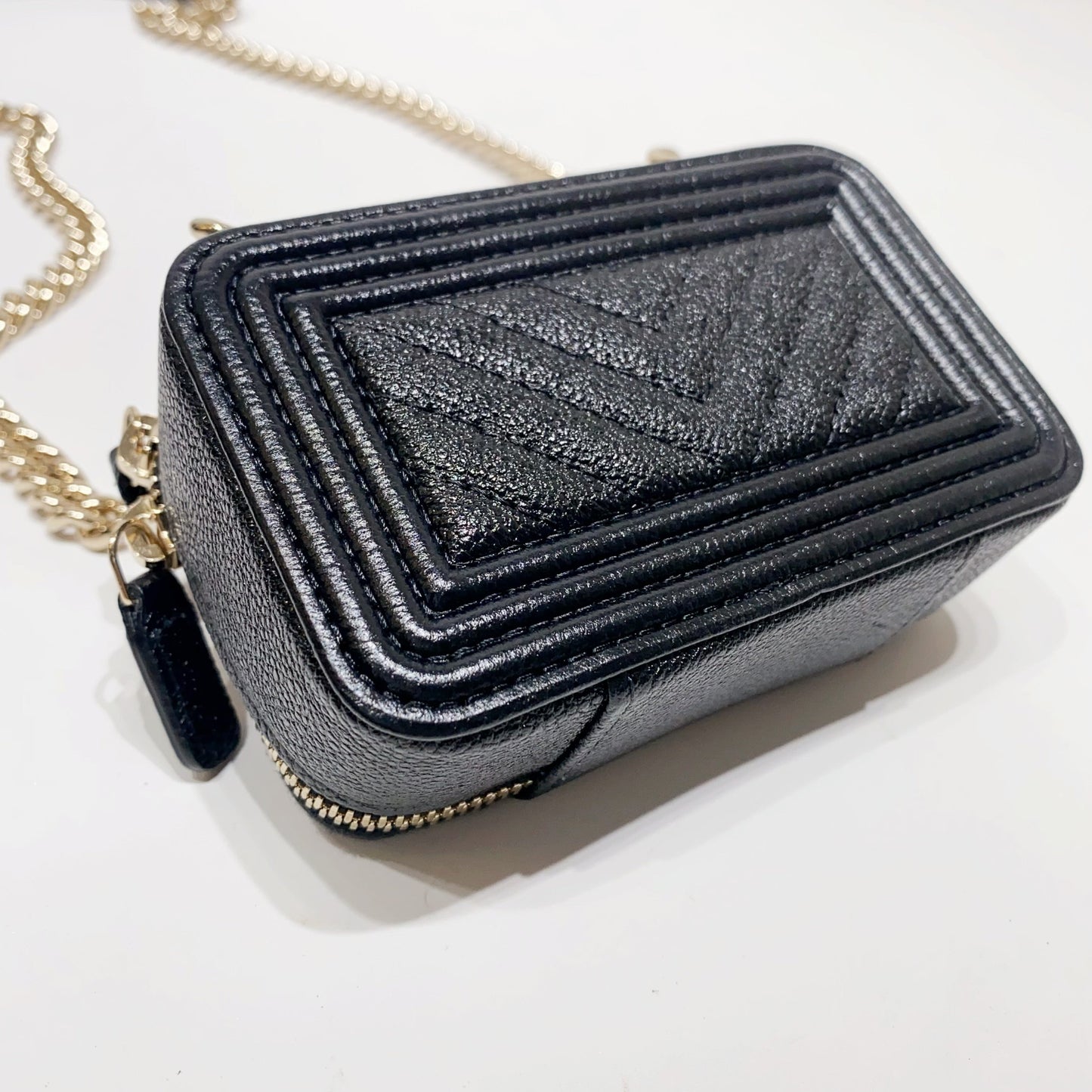 No.4129-Chanel Chevron Boy Purse With Chain (Unused / 未使用品)